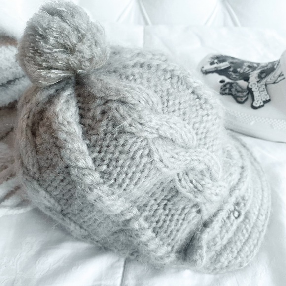 Orage acrylic knit Pom Pom hat - Picture 3 of 11